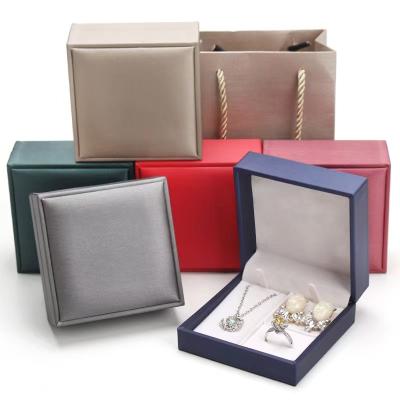 China Reused Portable Jewelry Ring Packaging Boxes Earring Wine Red Velvet Cream Materials High Quality Custom Jewelry Box Luxury Gift for sale