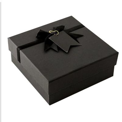 China Recycled Materials Annotate Empty Present Present Gift Cardboard Dress Shirt Apparel Decorative Gift Box for sale