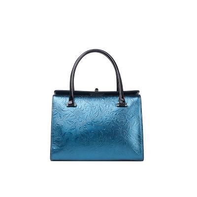 China Vintage vintage wholesale shinny leather fashionable handbags for female bag solid color box embossed pattern for sale