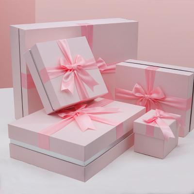 China Recycled Materials Cardboard Custom Gift Boxes With Ribbon Bow Christmas Gift Boxes Wedding Gift Box for sale