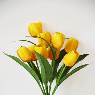 China Artificial Flower 9 Heads Factory Direct Decorative Artificial Tulip Group Home Wedding Wedding Bouquets For Decoration for sale