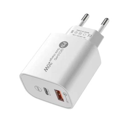 China Portable Smart Mobile Phone EU USA Charging Plug, 2 PD+USB Charging Power Left Quick Adapter Kit Suitable for Different Interfaces for sale