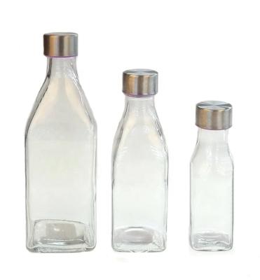 China CCP825 Square Glass Water Bottle Folding Juice Bottle Milk Bottle With Metal Screw Lid 250ml 500ml 1000ml for sale