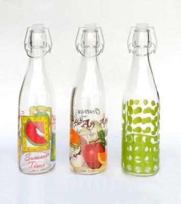 China CCP701AK5 500ml Viable Hot Sale Clip Lid Round Water Glass Milk Bottle With Fruit Design for sale