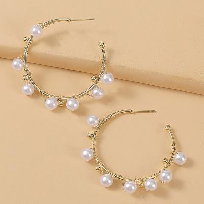 China 2020 Trendy Fashion Style Twist C Shape Handmade Earrings Bead Circle Earrings For Women Wholesale for sale