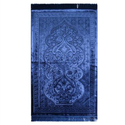 China Velvet ExquisiteTurkish Prayer Mat Muslim Thick Rug Soft Washable Prayer Rug for sale