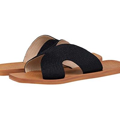 China Flat Open Toe Braid Twist Slip On Fashion Trend Women's Square Summer Beach Casual Sandals for sale