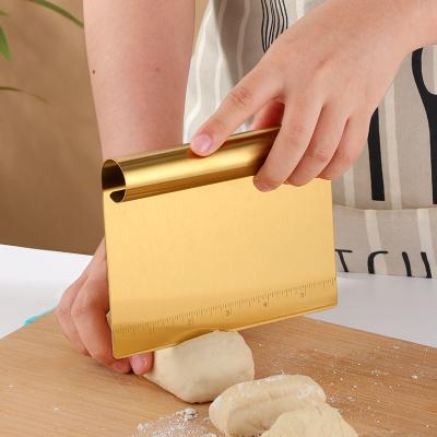 China Sustainable Baking Tools Kitchen Bread Cake Stainless Steel Pastry Cutter Dough Scraper With Measuring Scale for sale