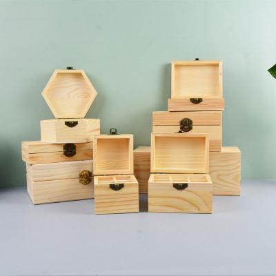 China Custom Made Lid Logo Cheap Wooden Box Hinge Pine Wood Keepsake Solid Gift Boxes From Europe for sale