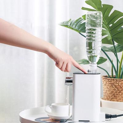 China 2020 New Car Water Dispenser Travel Desktop Portable Household Water Bottle Fast Heating Water Heater for sale