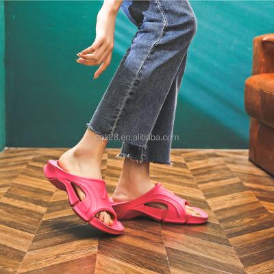 China 2021 Fashion Trend Solar-8 Ladies Slippers Designs Slides For Women Luxury Sandal for sale