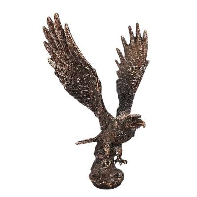 China Wild Animal Eagle Animal Resin Statue Eagle Flying Sculpture FRP Fiberglass Europe Factory Direct Sale for sale