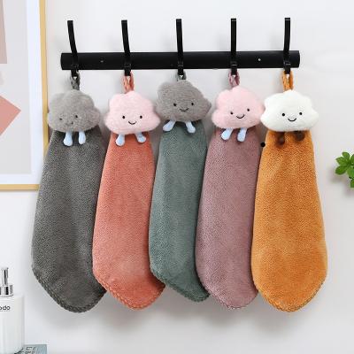 China Japandi Coral Fleece Hanging Hand Towels Microfiber Hand Face Cleaning Cloth, Baby Wash Cloth Towels for sale