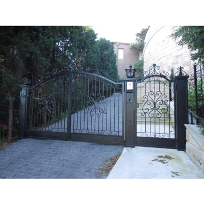 China Easily Assembled Popular Decorative Wrought Iron Gate Fence Design Wrought Iron Gate Driveway Steel Gate for sale