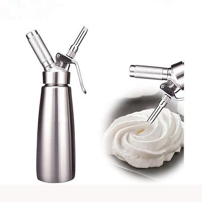 China 1000ml Sustainable High Quality 18/8 Stainless Steel Versatility Whipped Cream Dispenser for sale