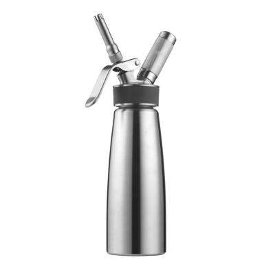 China Sustainable Versatility 500ml Professional 18/8 Stainless Steel Whipped Cream Dispenser With A Silicone Ring On The Lid for sale