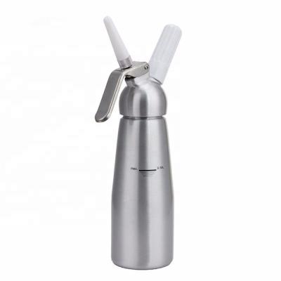 China Viable Factory Wholesal Professional ALUMINUM Whipped Cream Dispenser With 3 Decorating Spouts for sale