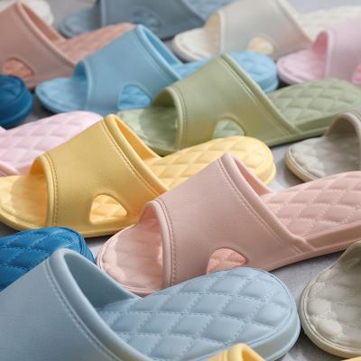 China CUSHIONING fashion slippers men's shoes men's slippers high quality factory special offer men's indoor slippers for sale