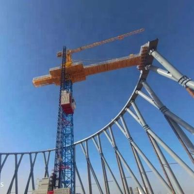 China Level Bridge Building Material Hoist For Cooling Tower Work Platform Te koop