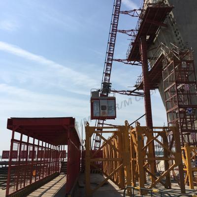 Chine EAC Approved Construction Materials Hoist Curved And Inclined Construction Elevator Manufacturer à vendre