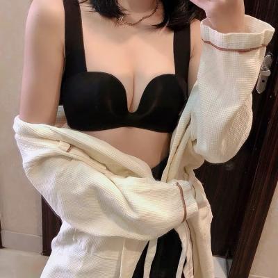 China One Piece Simple U-Shaped Smooth One-Piece Underwear Without Underwire Women's Small Chest Gathering Adjustment Bra for sale