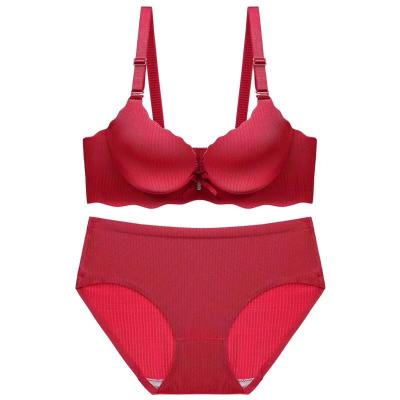 China QUICK DRY Red Thick Yarn Free Bow Bra Gathering Cup Underwear Smooth Seamless Underwear for sale