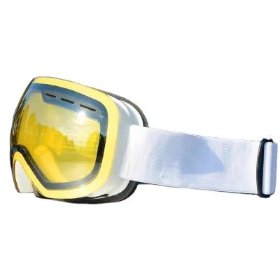 China Skiing Designer OTG glasses Anti-fog UV400 Ski Glasses sport eyewear Magnetic Interchangeable Lens Custom Ski goggles for sale