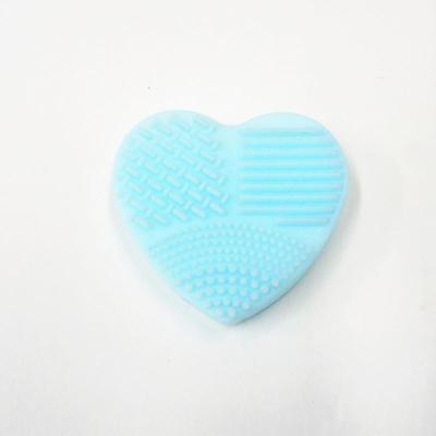 China Angular Blush Heart Shape Silicone Easy To Use Cleansing Brush For Makeup Brush for sale