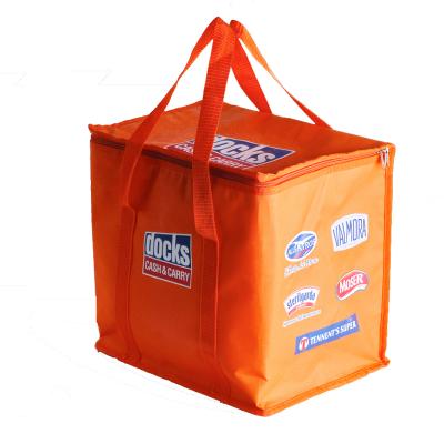 China Oxford Waterproof Fabric Outdoor Thermal Insulated Large Cooler Bag With Aluminum Foam Handle Style for sale