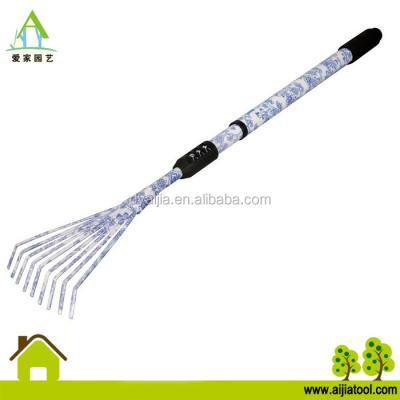 China Garden 9T Steel Leaf Rake Telescopic Steel Toolwith Hand Printed Handle for sale