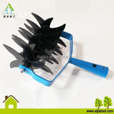 China Garden Lawn Thatcher Steel Lawn Aerator for sale