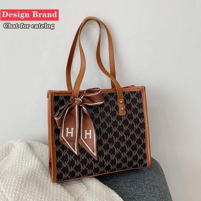 China Wholesale Famous Brands Women's Designer Handbags China PU Leather Designer Handbags Luxury Folded Shoulder Bag for sale