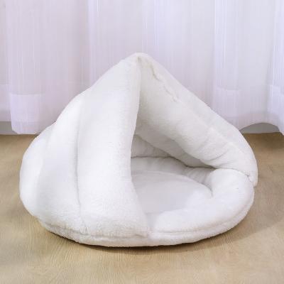 China New Dog Bed Pet Bed Breathable Luxury Cute Cat Hole Small Size Pet Cave Dog and Cat Bed Breathable Custom Made for sale