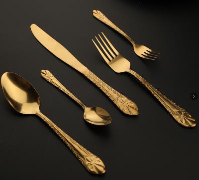 China Viable Baroque Royal Luxury Cutlery Set Stainless Steel Flatware Set Vintage Wedding Gold Cutlery 18/0 for sale