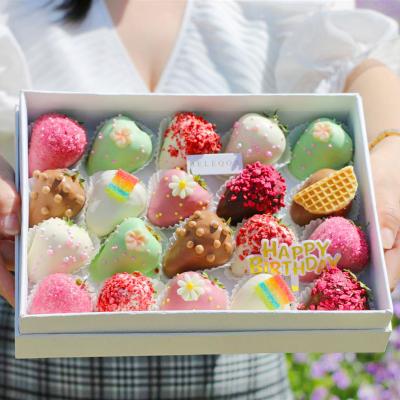 China Recyclable JM Valentine Gift Paper Food Dessert Box Packaging Custom Chocolate Strawberry Boxes for sale