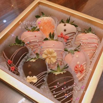 China Recyclable JM Christmas Wedding Candy Chocolate Dessert Packaging Boxes Strawberry Boxes For Strawberries for sale