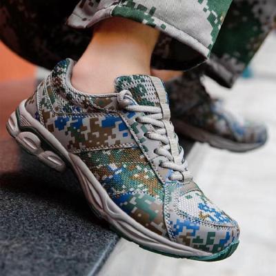 China Anti-odor Sneakers for Men Dropshipping Sneaker Camouflage Mesh Shoes Men Fashion Breathable Low Cut Camouflage Walking Training for sale