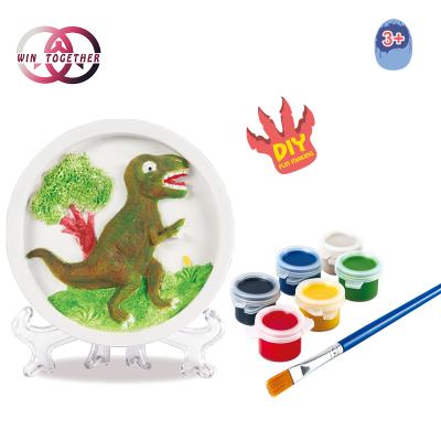 China Plaster World's Best Selling Dinosaur Painted Plaster DIY Painted Dinosaur Round Hand Painted Plaster Plaster Educational Toy for sale