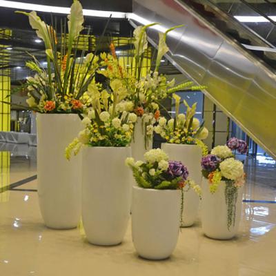 China Large Fiberglass Flower Flower Pots Durable Material Outdoor Artificial Potted Flower Factory Supply Mall Indoor Decorative Planter for sale