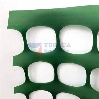 China Easily Assembled Most Popular Items HDPE Fencing Trellis Netting White Orange Green Plastic Garden Fence for sale