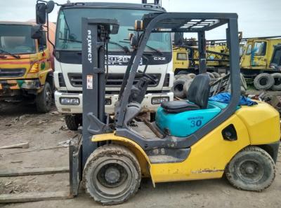 China Komatsu FD30T-16 Japan made,used Komatsu Forklift 3T year 2012 for sale