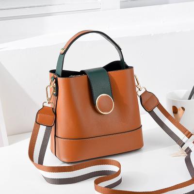 China High Quality Round Metal PU Buckle Fashion Bucket Bag Two Tone Cross - Body Handbags For Women Unique Luxury New In 2021 for sale