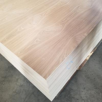 China 2.5mm/3mm Indoor White Ash Veneer Fancy Plywood for sale