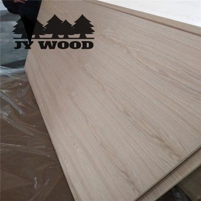 China Modern Natural Red Oak 4x8 Veneer Plywood for sale