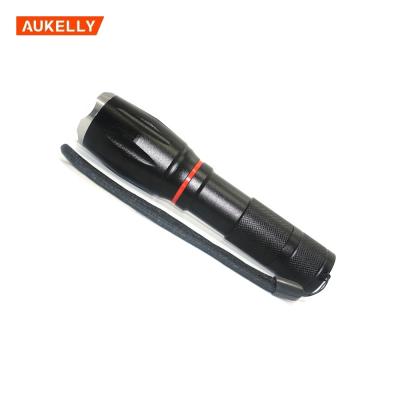 中国 Camping Emergency Telescoping Retractable COB Work Light Magnetic T6 LED Rechargeable Flashlight 販売のため