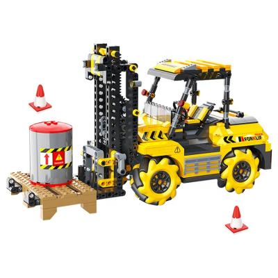 China Play Fun 736PCS Building Blocks Mobile Phone Forklift Programming Remote Control Toys for sale