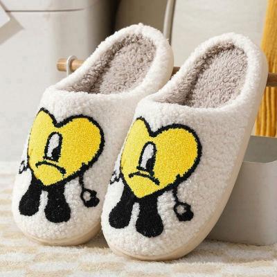 China Fashion Trend Elasticity Smiley Bad Bunny Winter Plush Bunny Heart Slippers Wear-resistant Slippers for sale