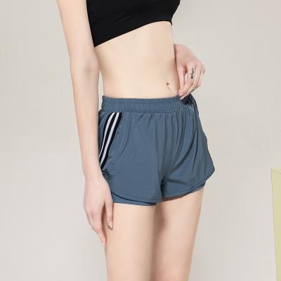 China Breathable Speed ​​Yoga Shorts Wholesale Running Women's Fitness Yoga Shorts Gym Clothing Women Fitness Seamless Gym Shorts for sale