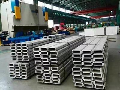 China Cold Drawn Special Stainless Steel Profiles Bar For Machinery And Equipment Building for sale