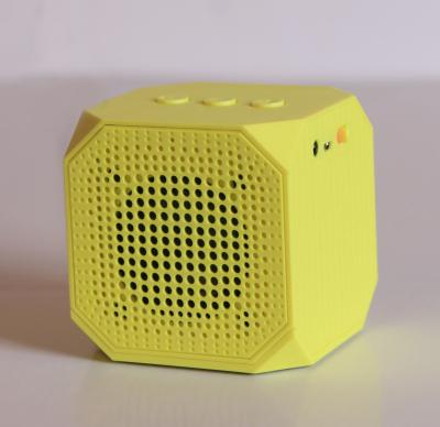 China Cube smartphone Portable Wireless Bluetooth Speaker for Home Karaoke Player for sale